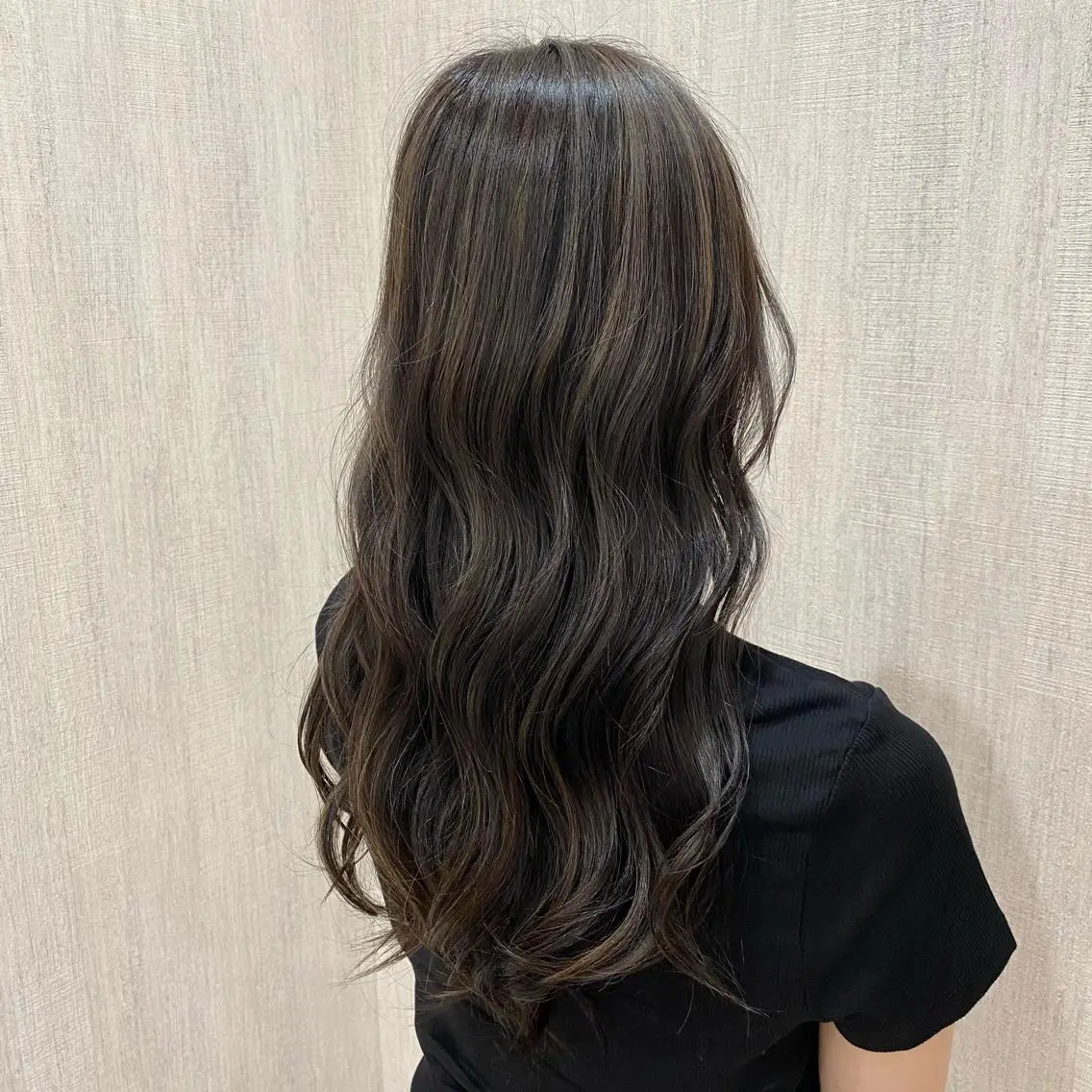 ロング カラー カット ヘアカラー トリートメント 🫧透け感⋆艶髪💎 山口アヤカのヘアスタイル