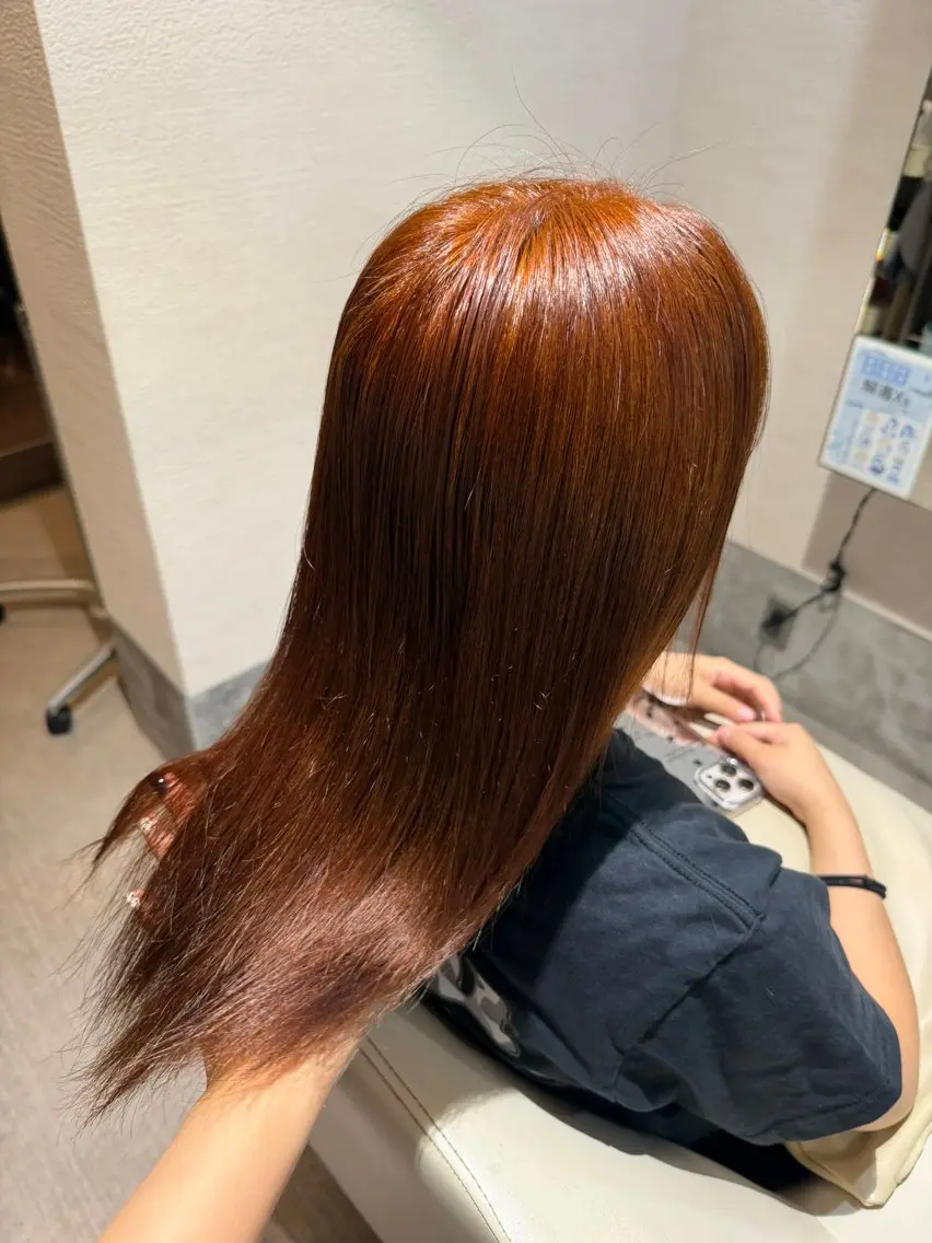 カラー オレンジ 服部 乃愛のヘアスタイル