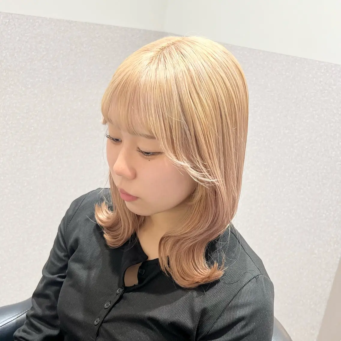 ミディアム カラー 似合わせカット ヘアカラー 🩵ブリーチカラー MIORI🩵のヘアスタイル