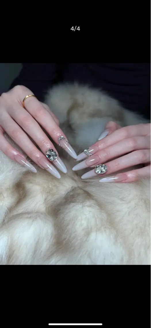 ネイル アートネイル フレンチネイル ガーリー 韓国ネイル 持ち込み Rin Nail 新大久保店のネイルデザイン