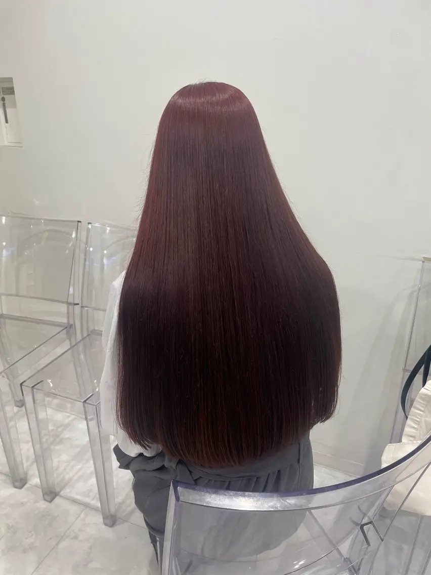 ロング カラー カット ヘアカラー トリートメント ヘッドスパ 韓国風艶髪🎀 暖色カラー🤍のヘアスタイル