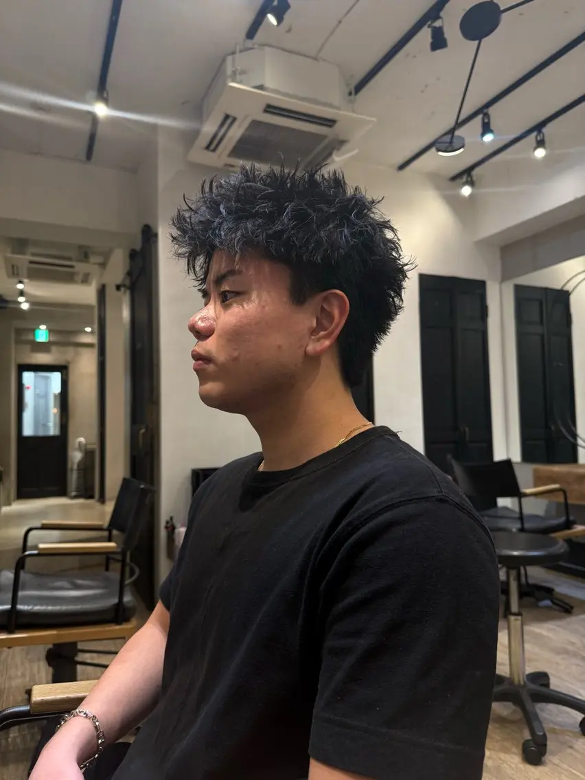 ショート パーマ メンズ メンズパーマ スパイキーショート ショートヘア カット パーマ メンズショート/ピン パーマ/新宿/フウガのヘアスタイル