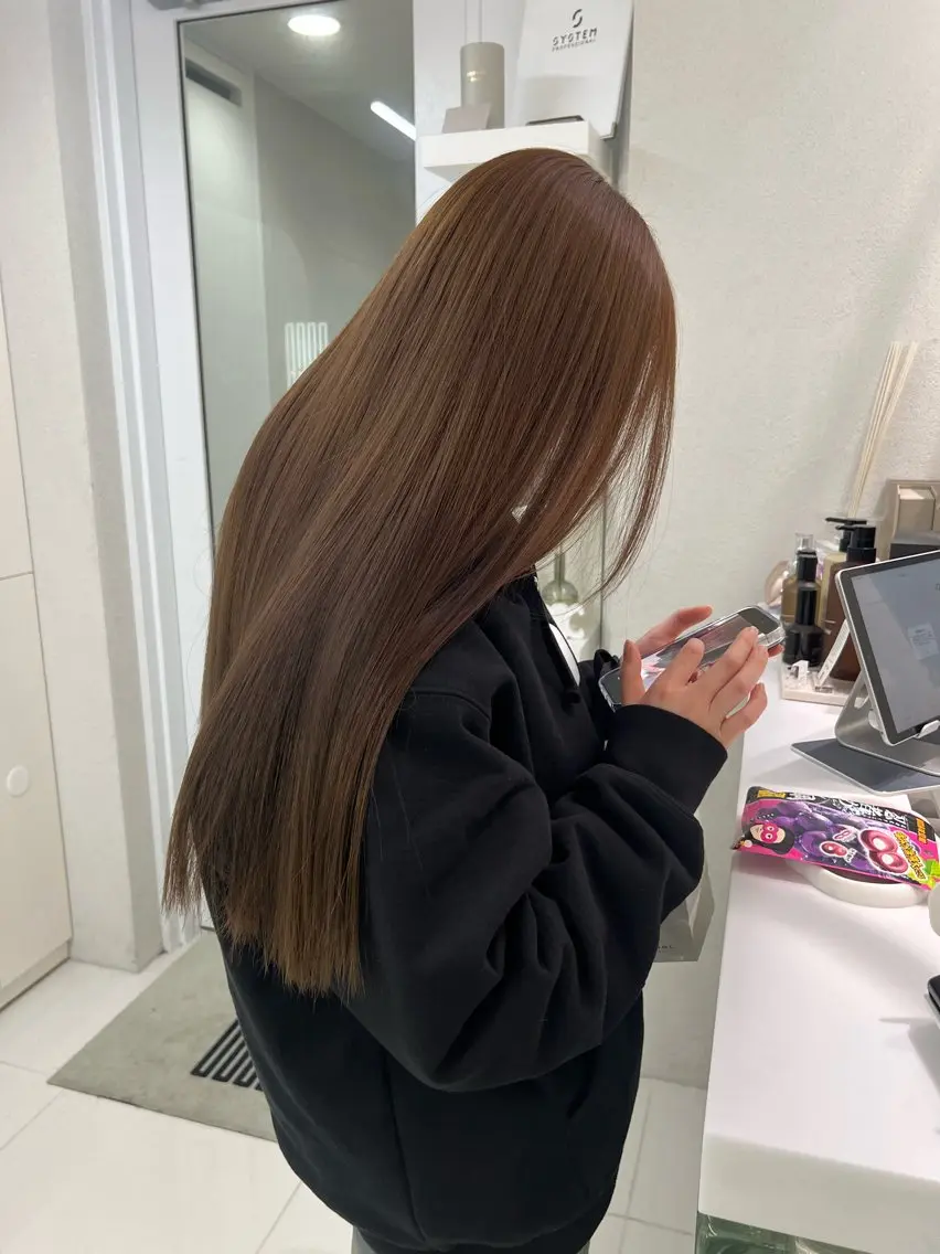 カラー ヘアカラー もね 百音のヘアスタイル