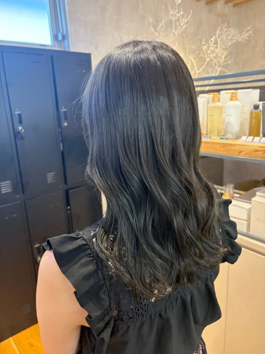 ロング ヘアカラー tokute 片岡心🐥のヘアスタイル
