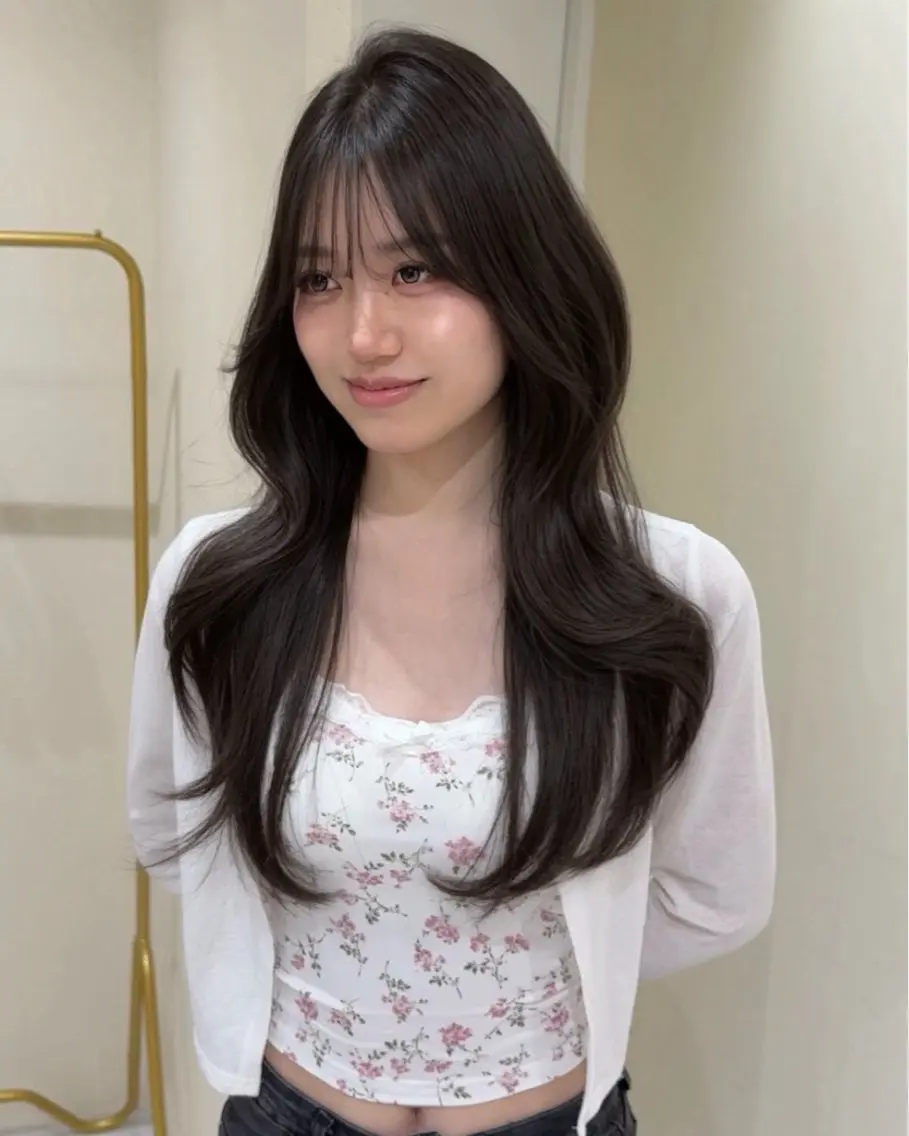 ロング 大人韓国レイヤ ー特化|角岡泉希🩶のヘアスタイル