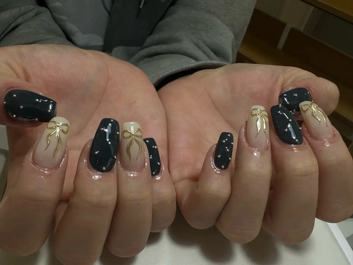 ネイル ハンドネイル NAIL CIRCLESのネイルデザイン