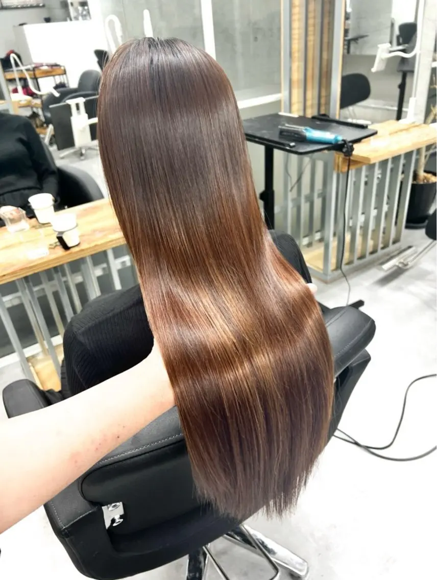 ロング カット 縮毛矯正 azusa/心斎橋/ ハイトーンカラーのヘアスタイル