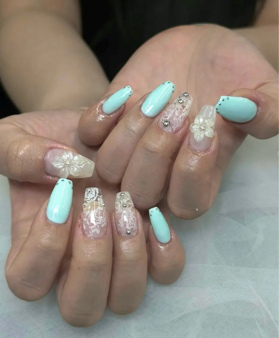ネイル アートネイル ブルー クリアネイル フラワーネイル ジェルネイル Iconic Nailのネイルデザイン