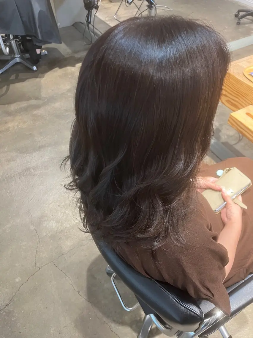 ミディアム ヘアカラー 中村 波瑠のヘアスタイル