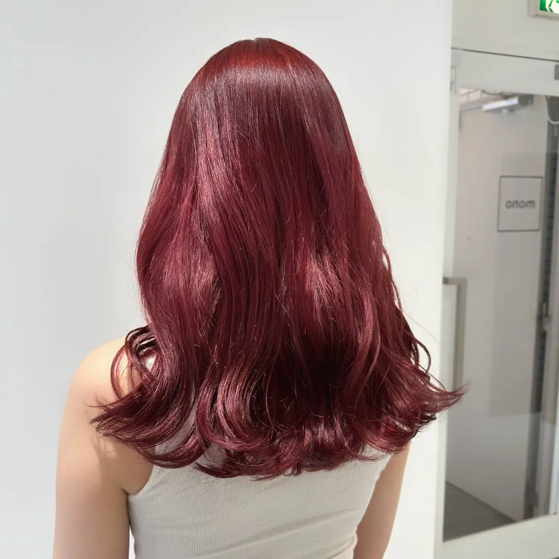 ロング カラー ブリーチ ケアブリーチ ピンクカラー レッドカラー ブリーチ/ハイトーン 艶カラー/ユリナのヘアスタイル