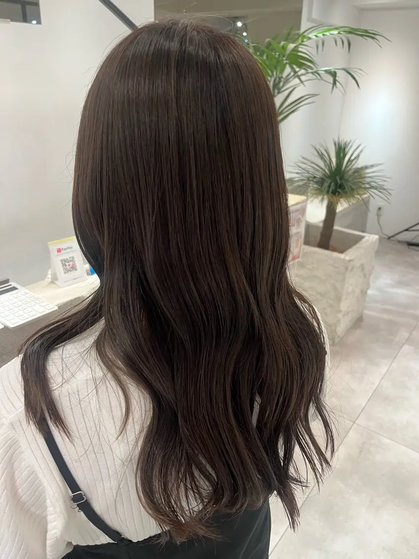 ロング カット ヘアカラー 川端 美月のヘアスタイル