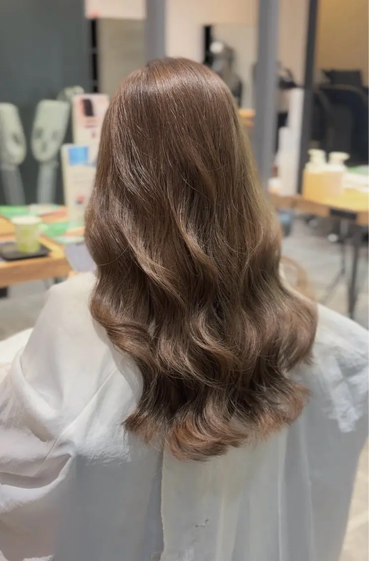 ロング ヘアカラー 🍀小川泰輝🍀 艶カラー・髪質改善◎のヘアスタイル