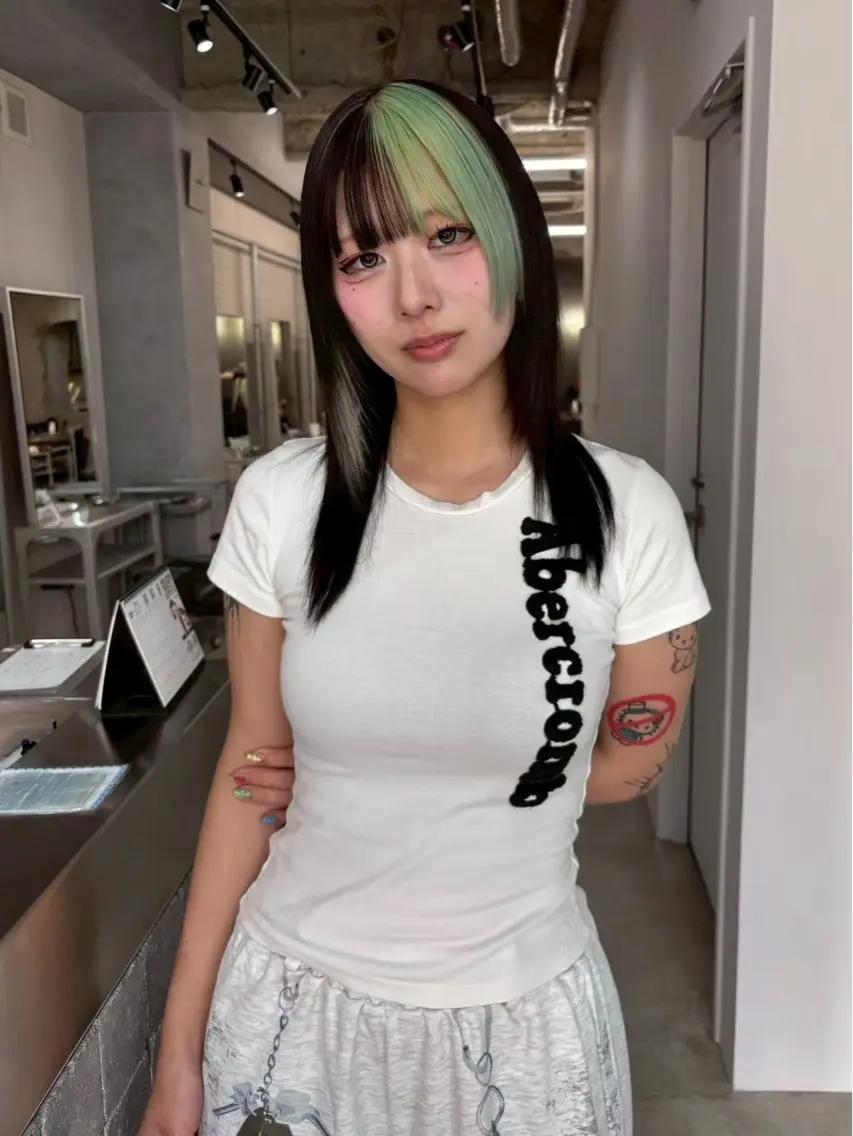 カラー める 名古屋ハイトーンのヘアスタイル