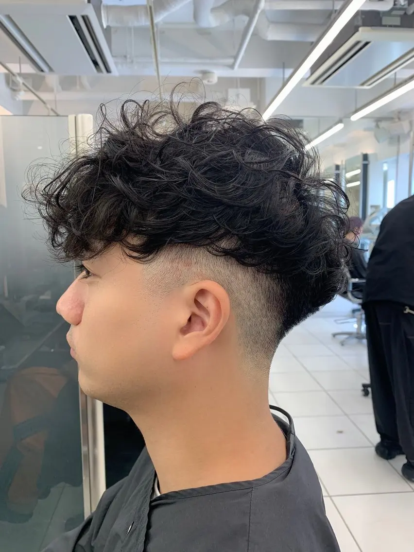 メンズ メンズ特化フェード パーマ小林裕史のヘアスタイル