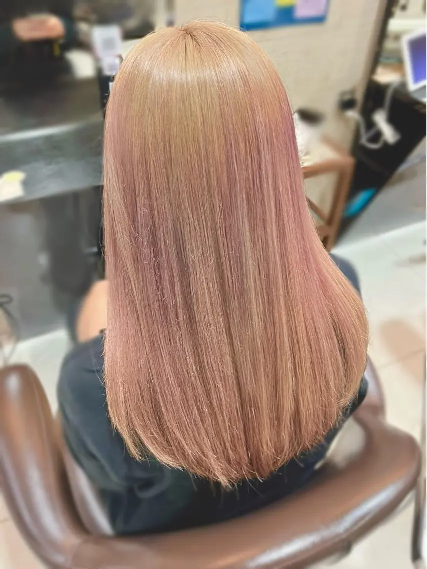 カラー ✨ TOMOKO🦋✨のヘアスタイル