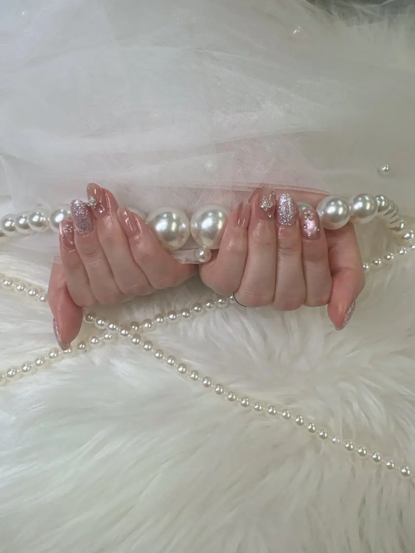 ネイル アートネイル ボルドー ドット フレンチネイル ジェルネイル Queeens nailのネイルデザイン