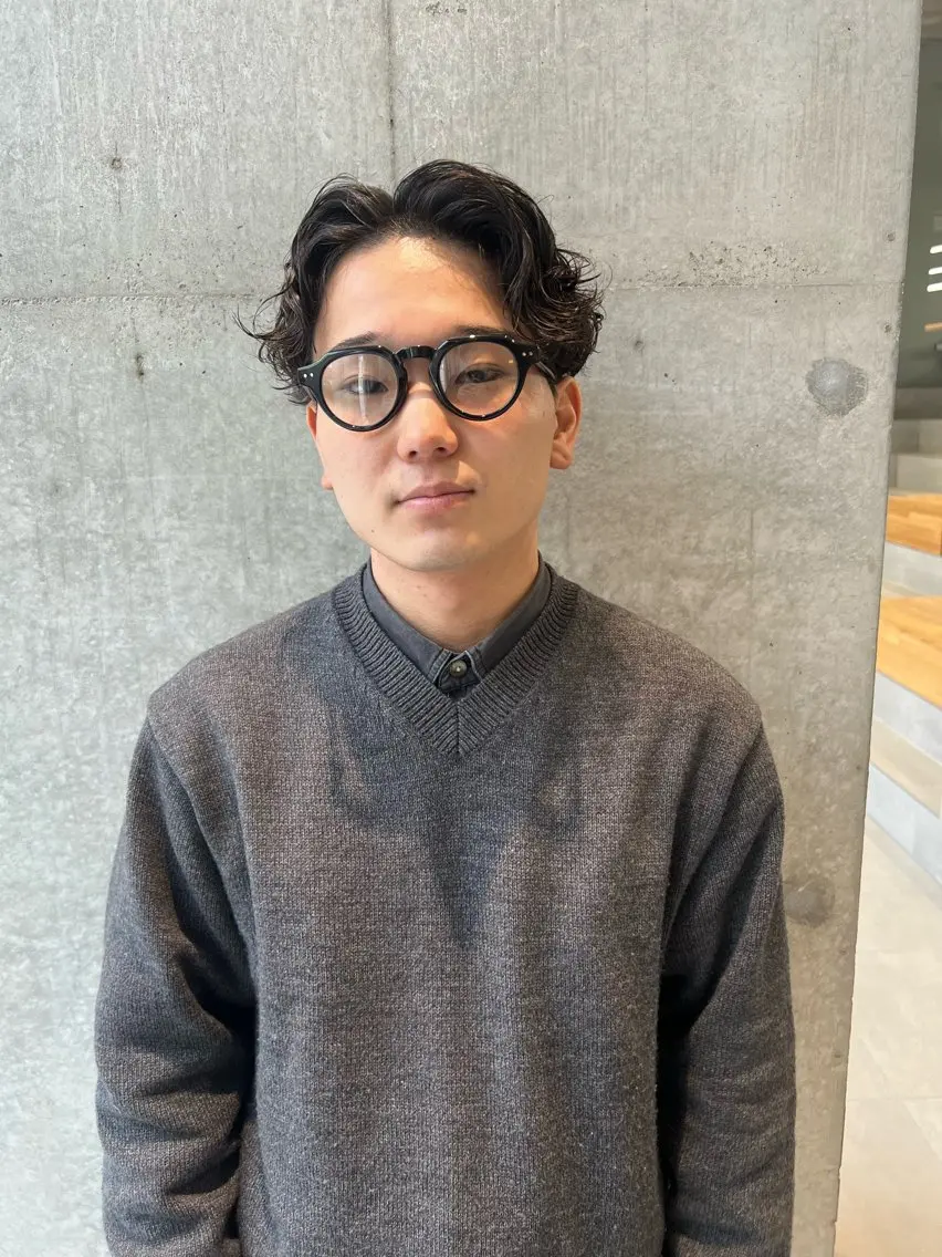 パーマ メンズ センターパート メンズパーマ ニュアンスパーマ 吉沢遣人/レイヤー 艶カラー/抜け感のヘアスタイル