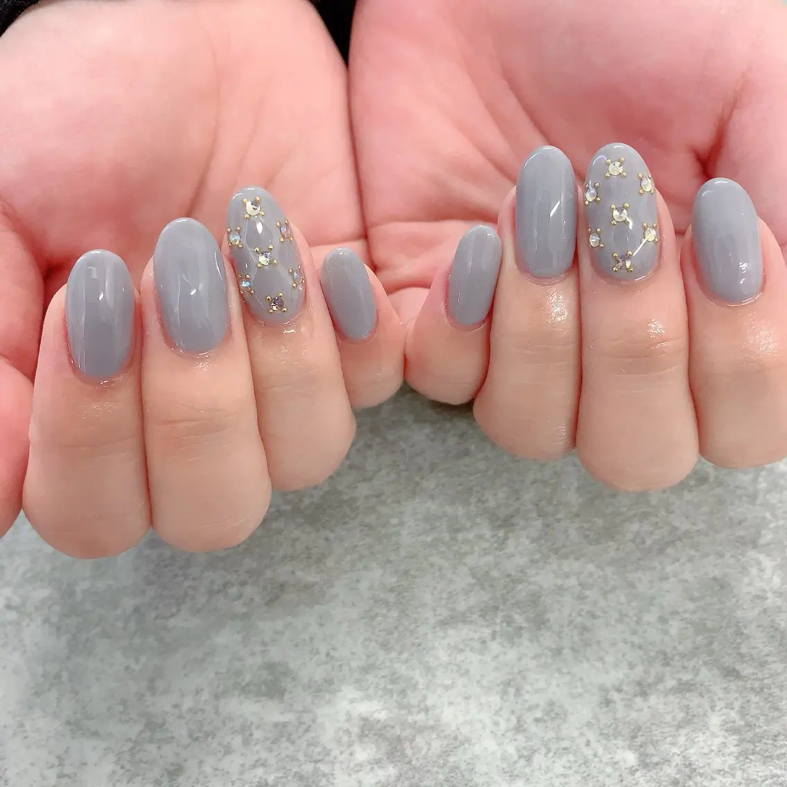 ネイル キラキラネイル ワンカラーネイル ストーンネイル TODAY'S NAILのネイルデザイン