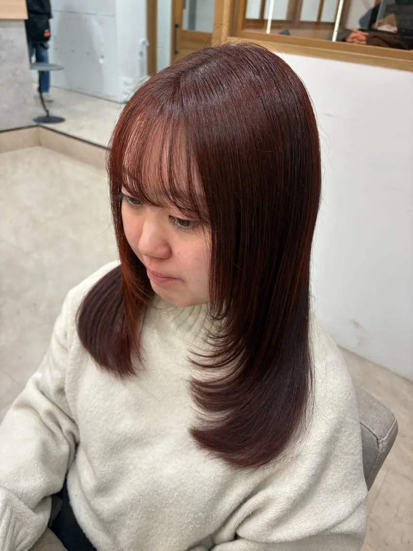 セミロング レイヤーカット 小住 僚也のヘアスタイル
