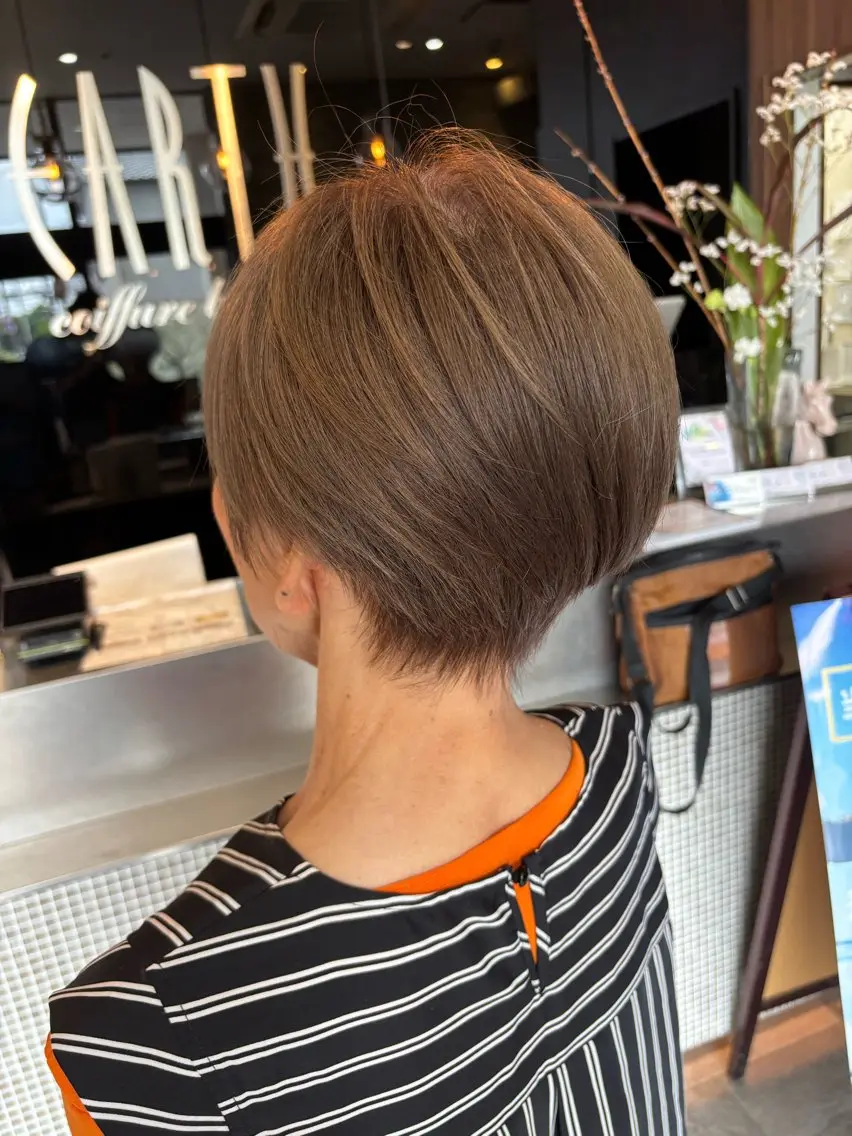 ショート 白髪ぼかし&ショート &ツヤ髪💎YUMAのヘアスタイル