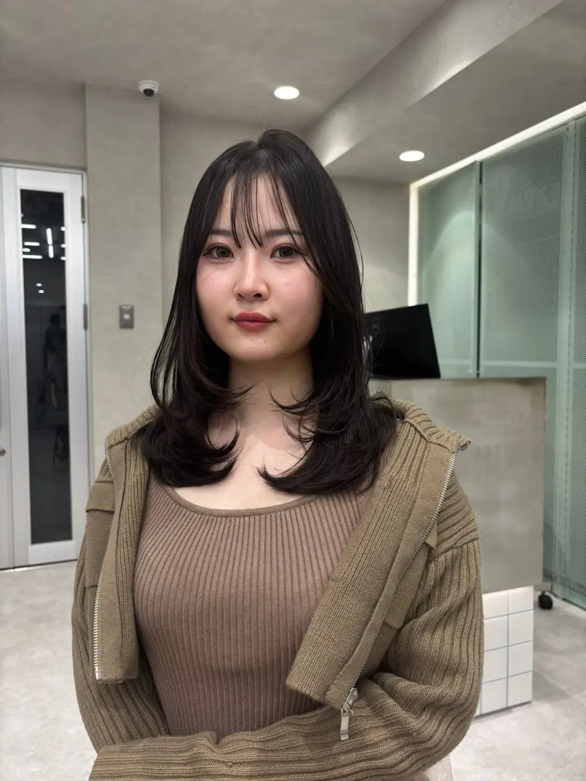 ミディアム カラー ミディアムレイヤー レイヤーカット 🍒ブリーチなしカラ ー／Sakura🍒のヘアスタイル