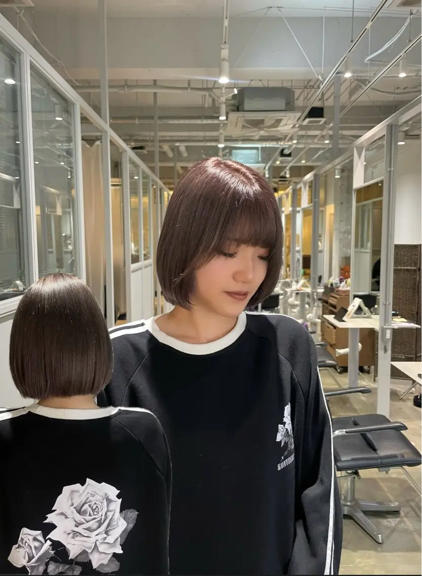 カラー グレージュ Helena_ まひろのヘアスタイル