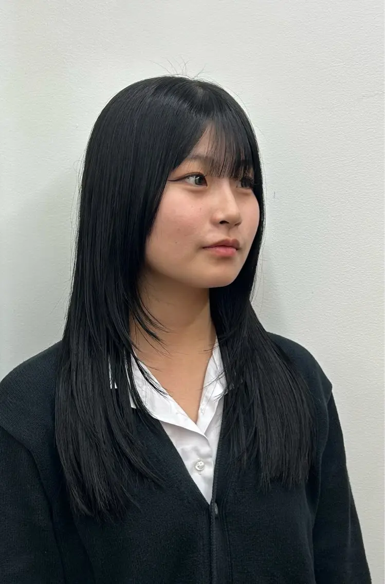 ロング レイヤーカット カット 中西 美聖のヘアスタイル
