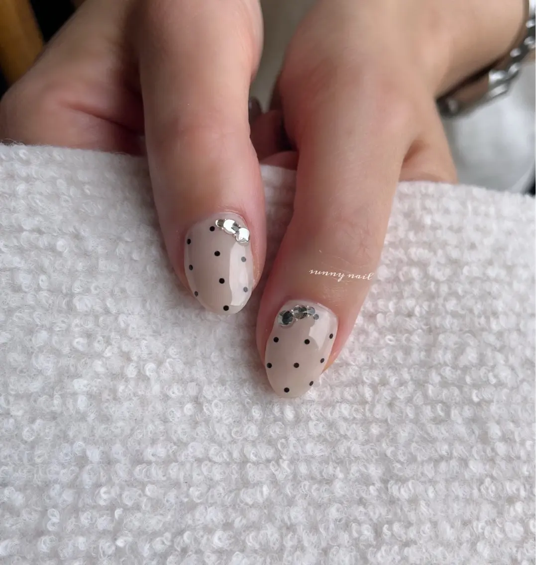 ネイル ドット ジェルネイル パラジェル sunny nailのネイルデザイン