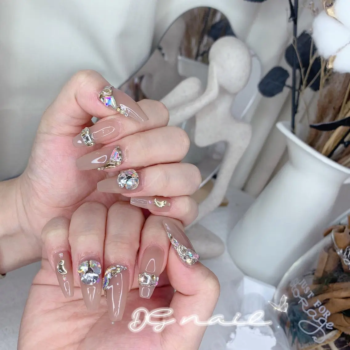 ネイル ハンドネイル DG nailのネイルデザイン