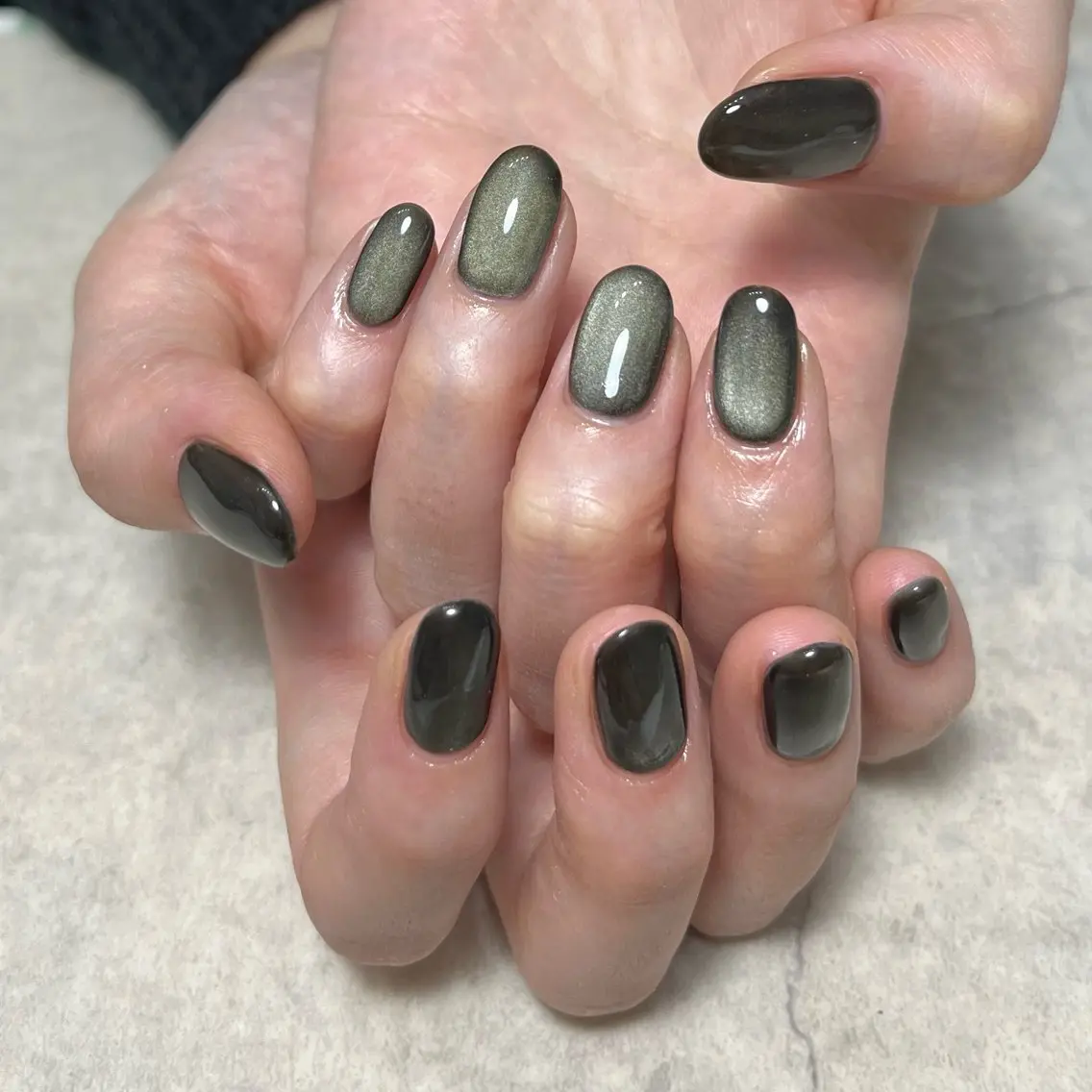 ネイル グリーン vegh. nail／阿波座のネイルデザイン