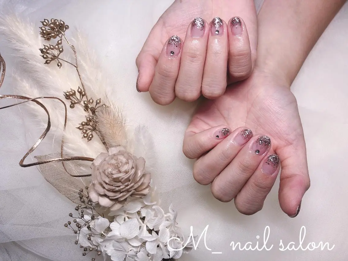 ネイル グラデーション ラメ(グリッター) ラメグラデーション M_ nail salonのネイルデザイン