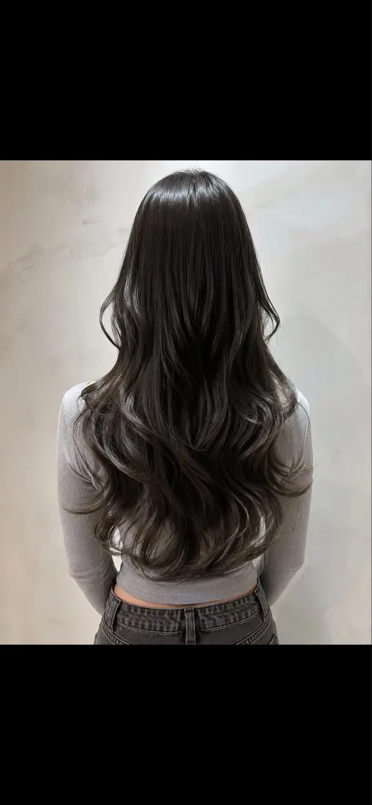 ロング カット ヘアカラー トリートメント 縮毛矯正／レイヤー 顔周／艶カラ-／笑璃のヘアスタイル