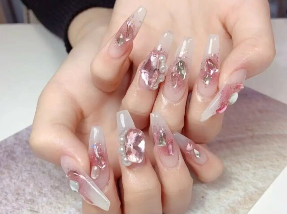 ネイル more glamのネイルデザイン