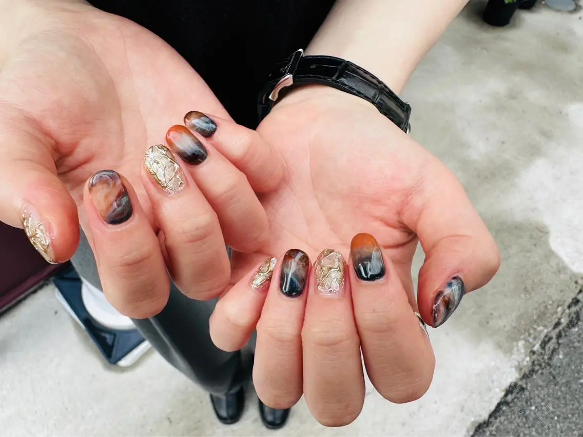 ネイル ニュアンスネイル ハンドネイル ハンドケア Atelier Ariのネイルデザイン