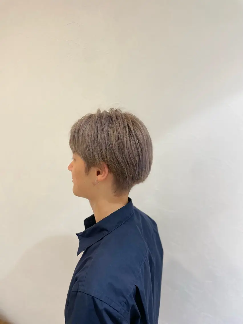 カラー メンズ メンズブリーチ ブリーチ グレージュ シルバー シルバーグレージュ ボブ/艶髪 soleilrukaのヘアスタイル