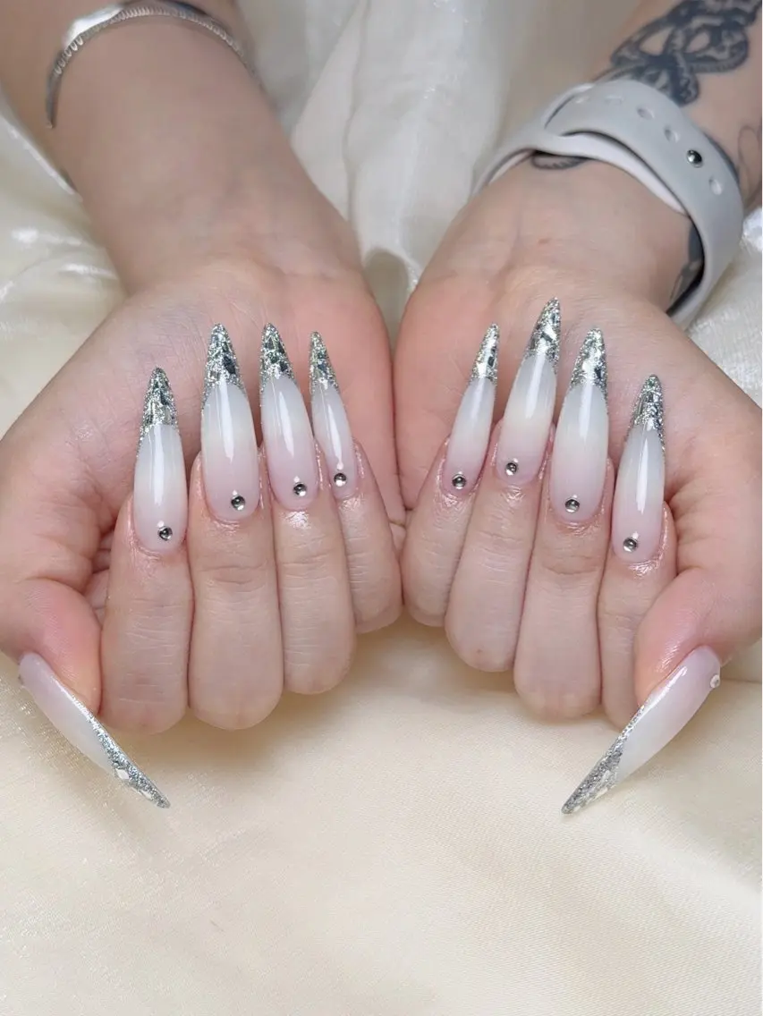 ネイル ハンドネイル ENsalon akiのネイルデザイン