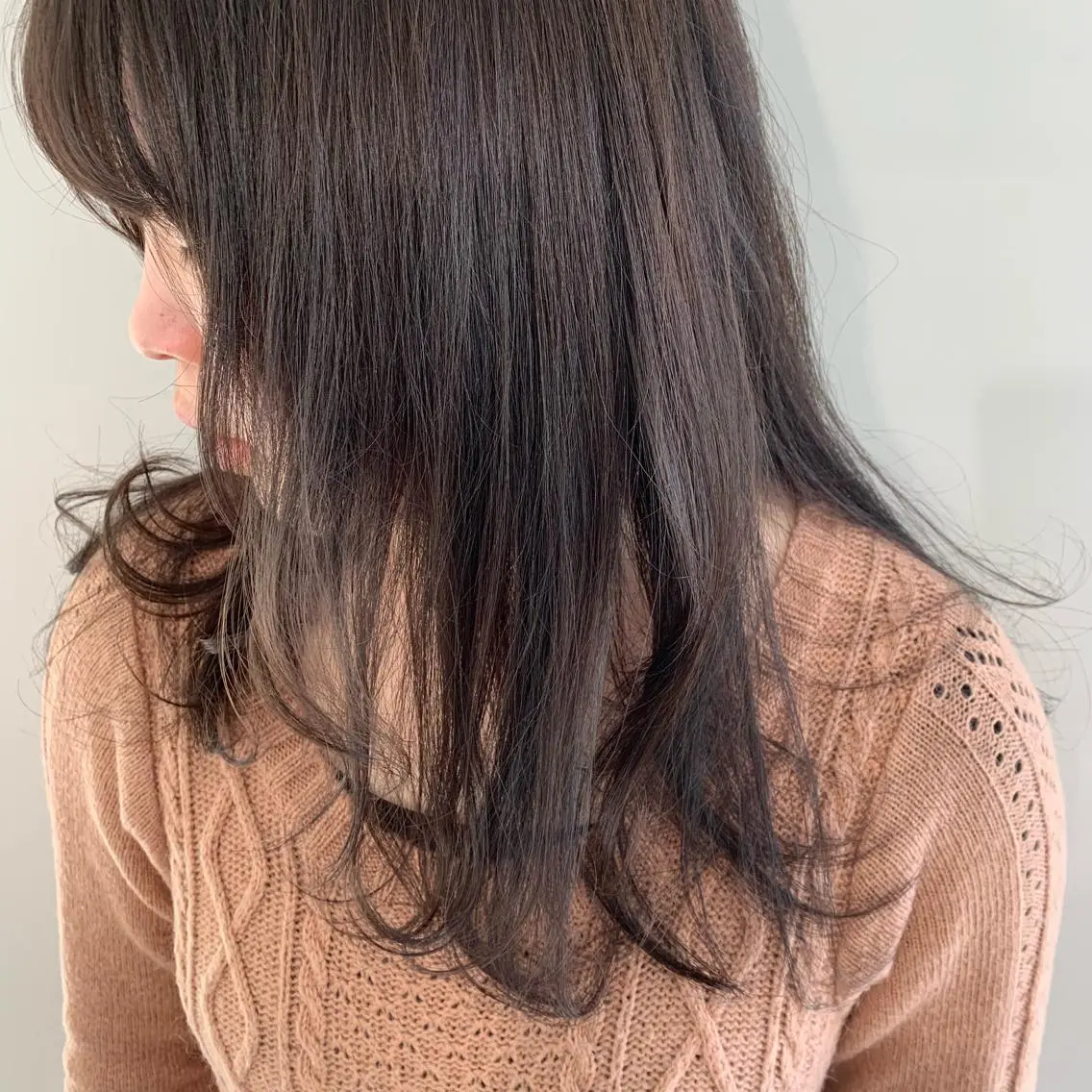 セミロング カラー パーマ ヘアアレンジ グレージュ 加藤 綾華のヘアスタイル
