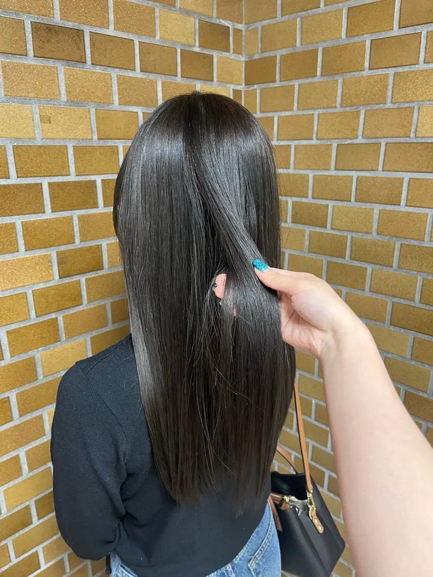 ロング カラー ヘアカラー トリートメント 相田 佳乃のヘアスタイル