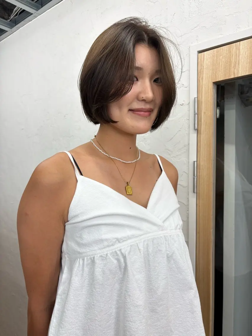 ショート カラー 顔周りカット カット ヘアカラー 透明感カラー/海外風 レイヤー/mao🗽のヘアスタイル