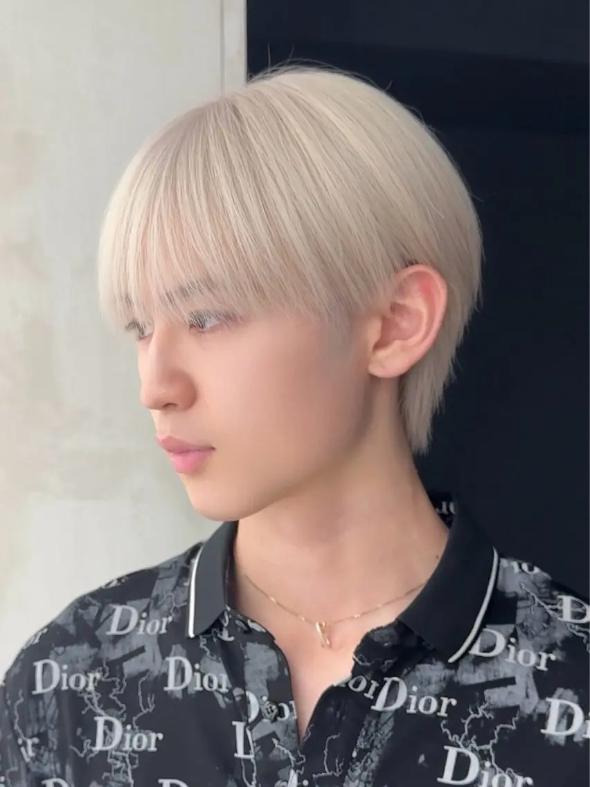 ショート カラー アッシュ ベージュカラー ブリーチ ケアブリーチ ダブルカラー ヘアカラー トリートメント 透明感カラー 💋🩷りなのヘアスタイル