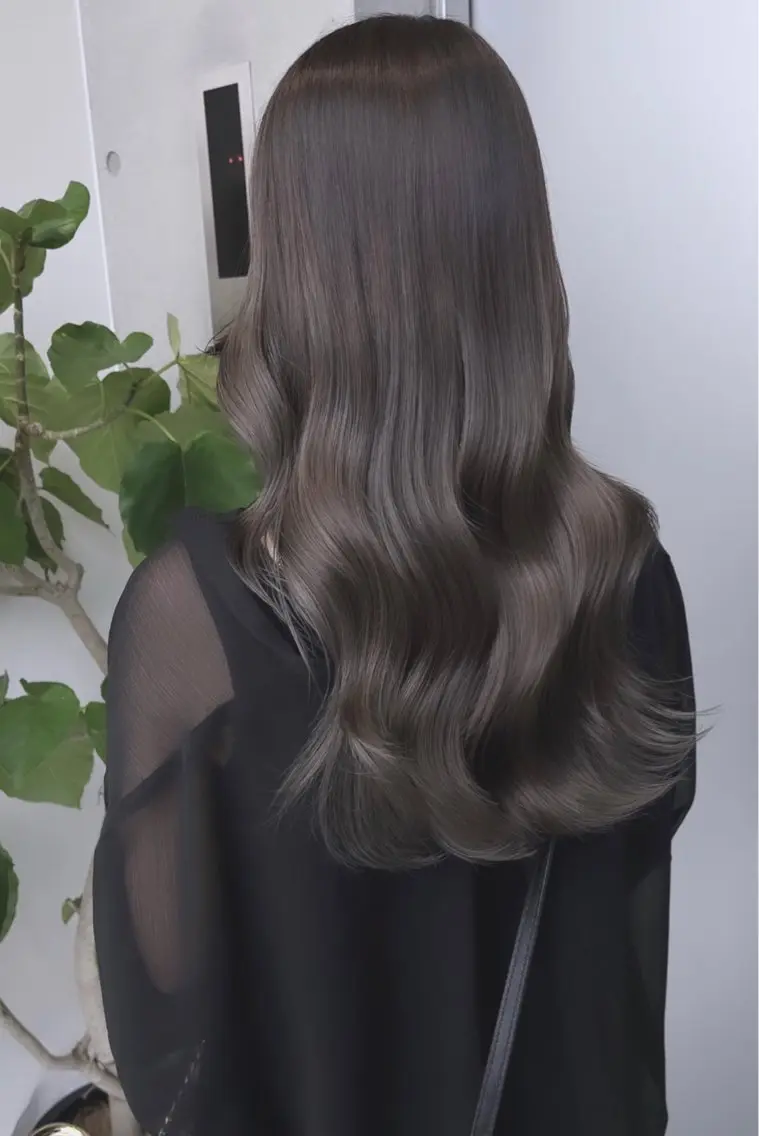ミディアム カラー カット ヘアカラー トリートメント 🌫️大人韓国ヘア 🌫️naoyaのヘアスタイル