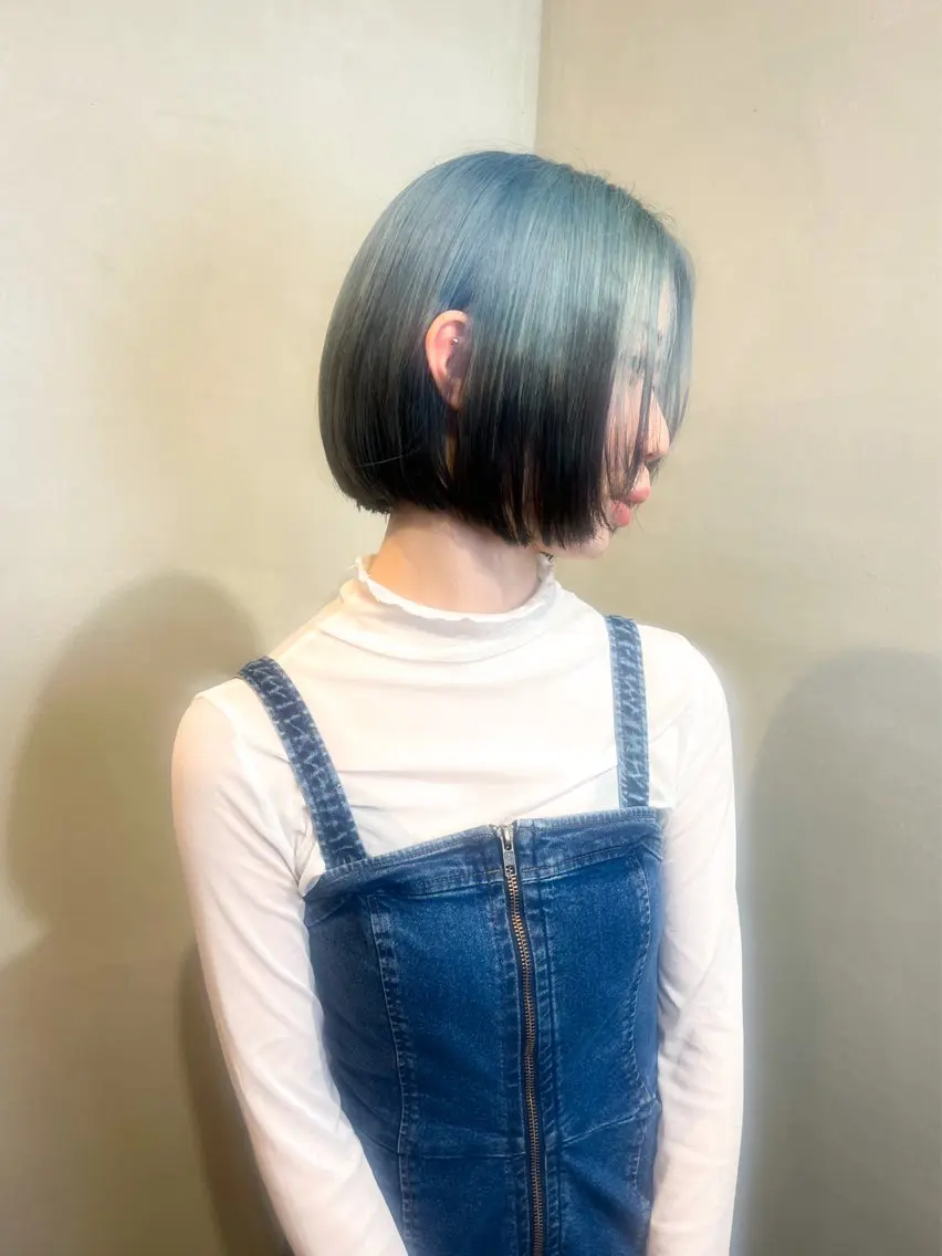 ショート カラー ヘアカラー Aya/四条烏丸/ 酸性ストレートのヘアスタイル