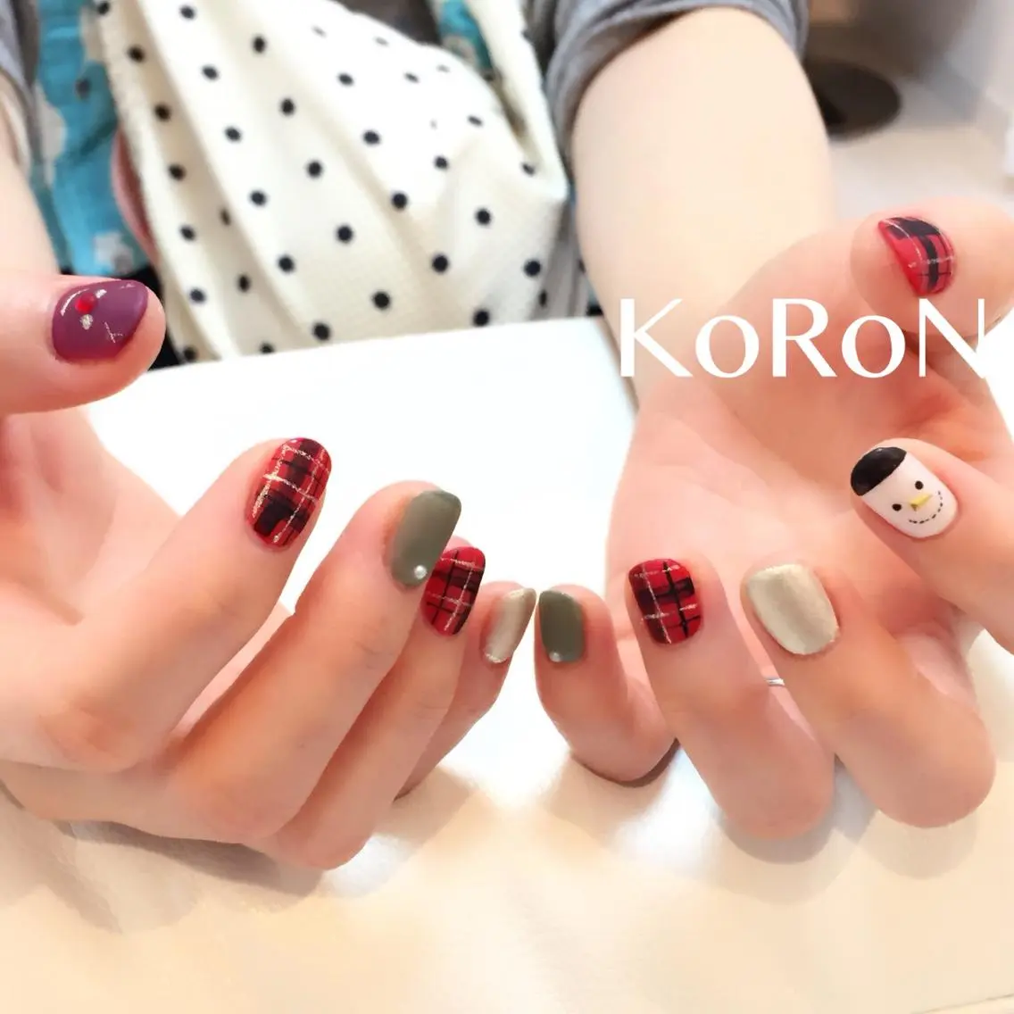 ネイル 赤色 冬ネイル クリスマス 自宅サロン鎌倉 KORONのネイルデザイン