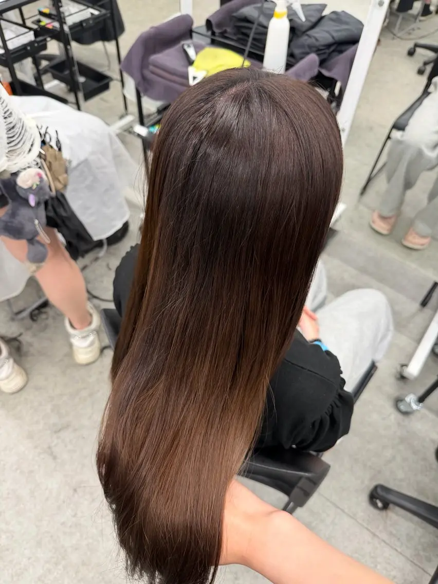 カラー 透明感カラー🫧 EMAのヘアスタイル