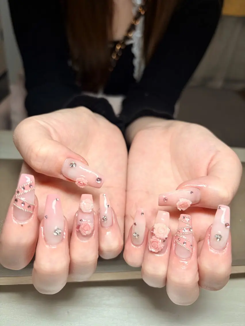 ネイル I pinknail 韓国風·持ち込み専門のネイルデザイン