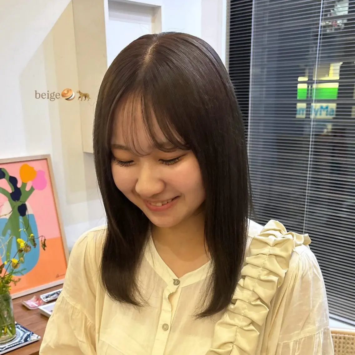 ミディアム 【透明感カラー/オリ ーブ】カミヤマシオリのヘアスタイル