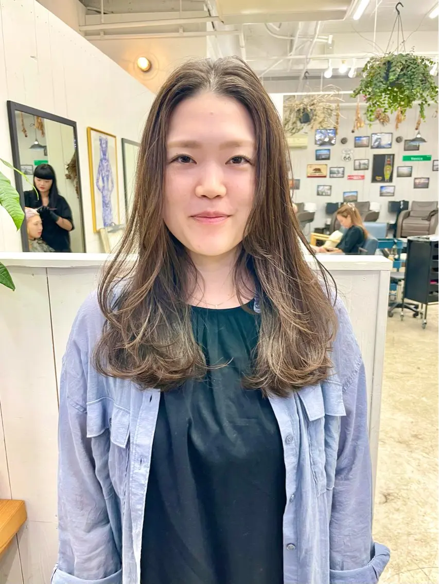 ロング レイヤーカット ローレイヤー じゅんな VENICE/船橋駅のヘアスタイル