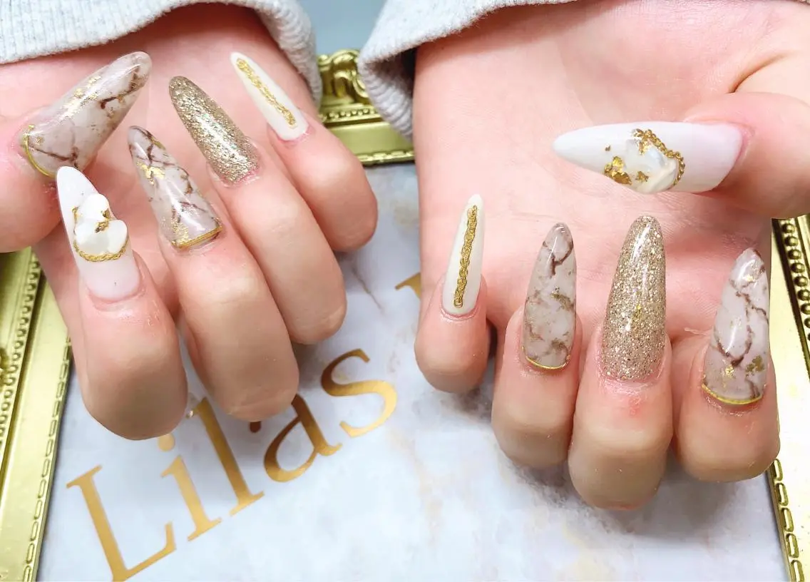 ネイル 長さ出し ジェルネイル ハードジェル ラメ(グリッター) ロングネイル Lilas Nailのネイルデザイン