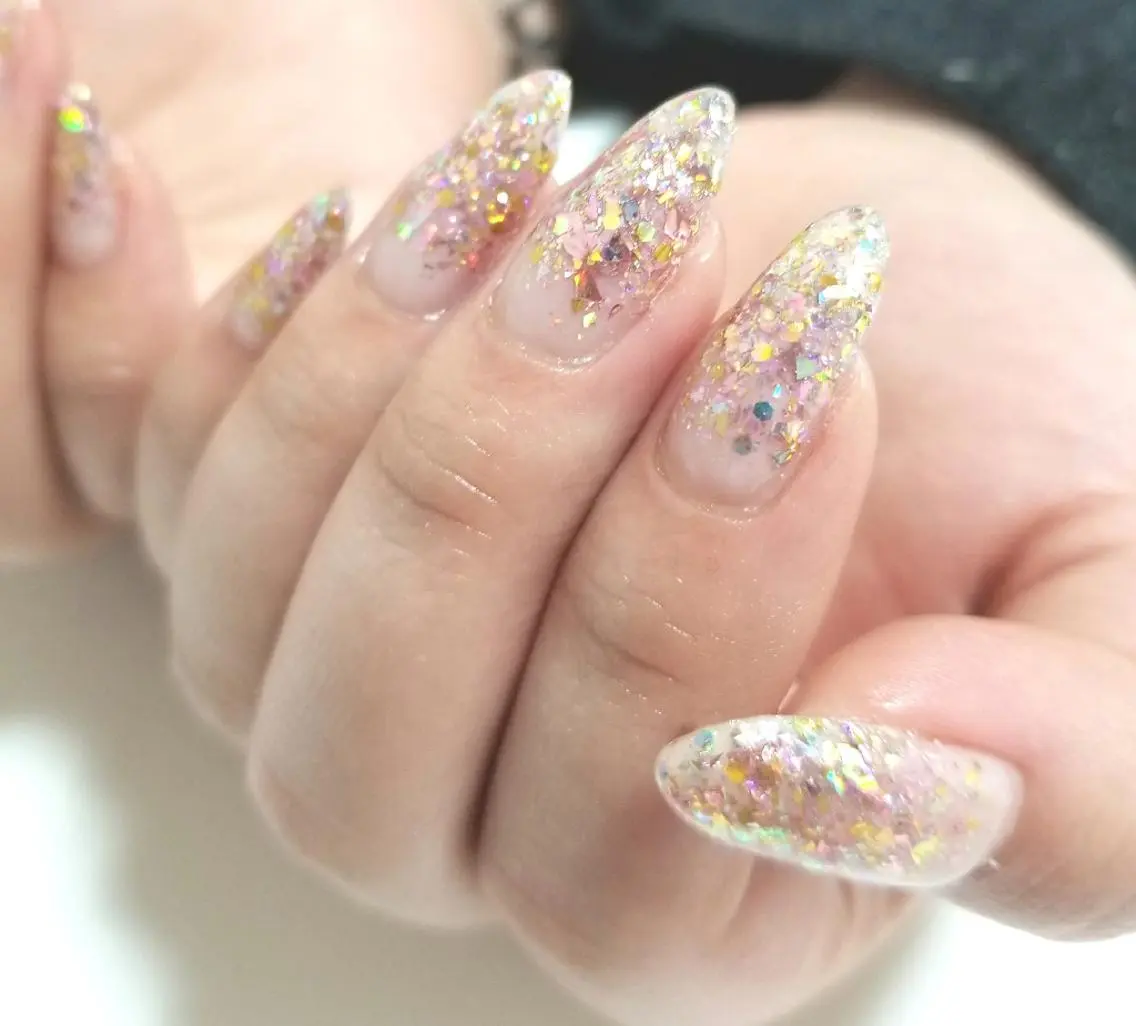 ネイル グラデーション キラキラネイル ラメ(グリッター) ラメグラデーション nail salon ipuniのネイルデザイン