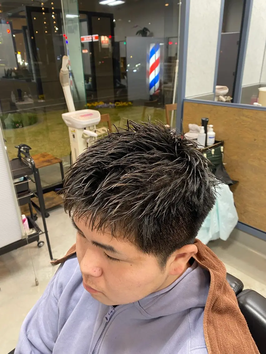 ショート 湯浅 俊貴のヘアスタイル